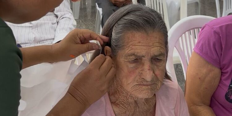 Ilha Solteira garante acesso a aparelhos auditivos pelo SUS e beneficia 31 pacientes