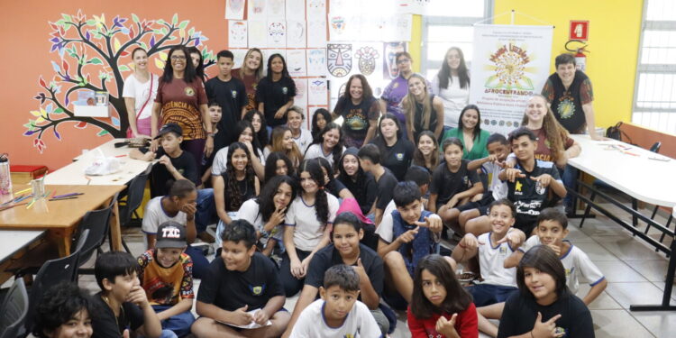 Dia da Consciência Negra: ação formativa acontece na Biblioteca Municipal