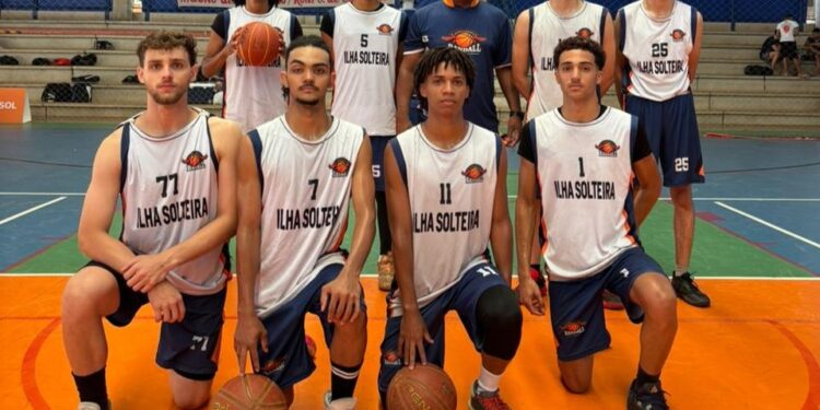 Basquete de Ilha avança na Liga Regional e já está em uma final