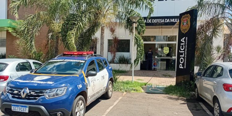 Guarda Municipal detém homem por injúria racial na Praça dos Paiaguás