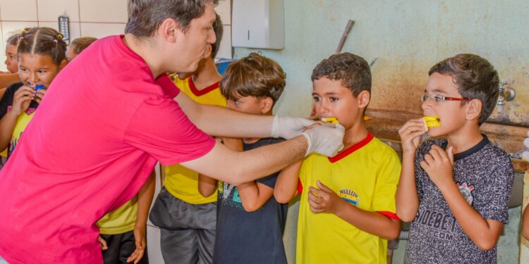 Escola Nelson Duarte recebe ação de promoção e prevenção à saúde bucal