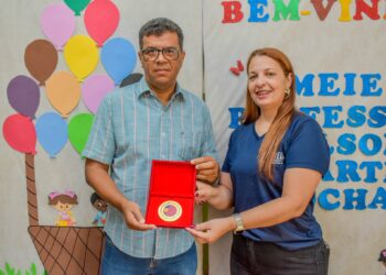 ALEMS homenageia prefeito e secretária de Educação