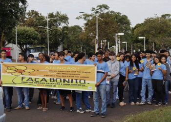Ilha Solteira realiza passeata do Maio Laranja