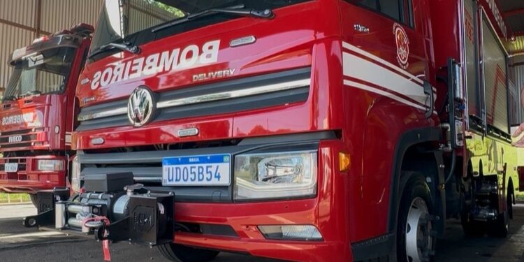 Ilha Solteira recebe nova viatura de Bombeiros