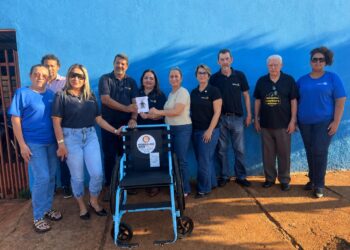 Rotary Club de Selvíria doa cadeiras de rodas