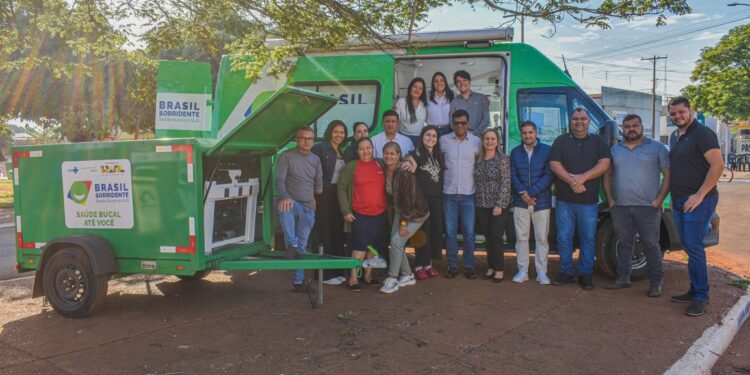 Selvíria recebe Unidade Odontológica Móvel