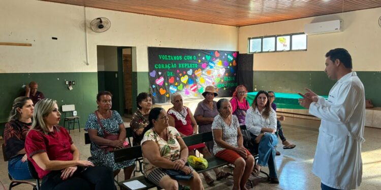 CRAS promove palestra sobre saúde para idosos