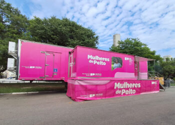 Carreta do Programa Mulheres de Peito