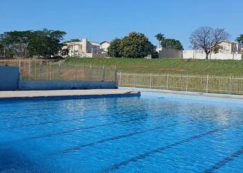 Piscina Municipal é aberta para uso comunitário